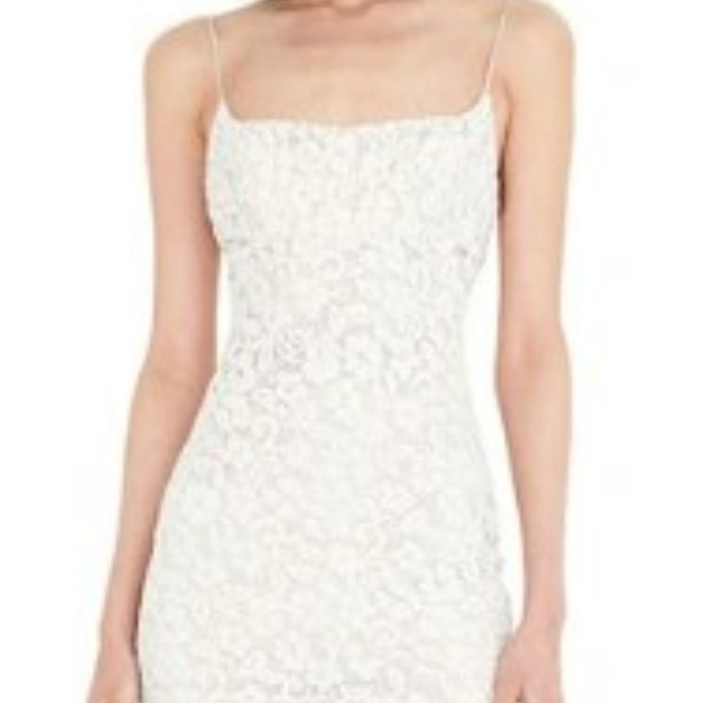 Bardot - Sleeveless Lace Dress in Oyster, Medium